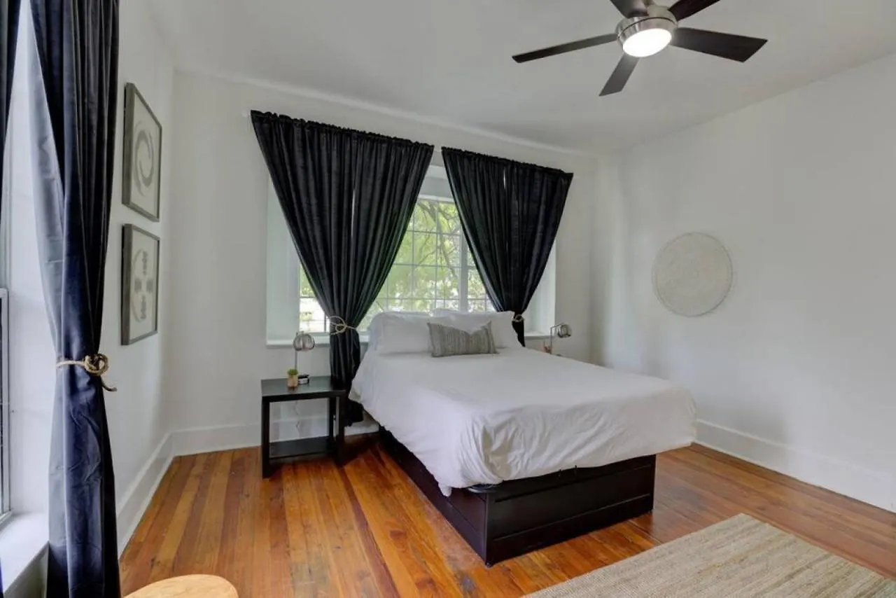 Walk To Overton Square From Your Historic Retreat Memphis